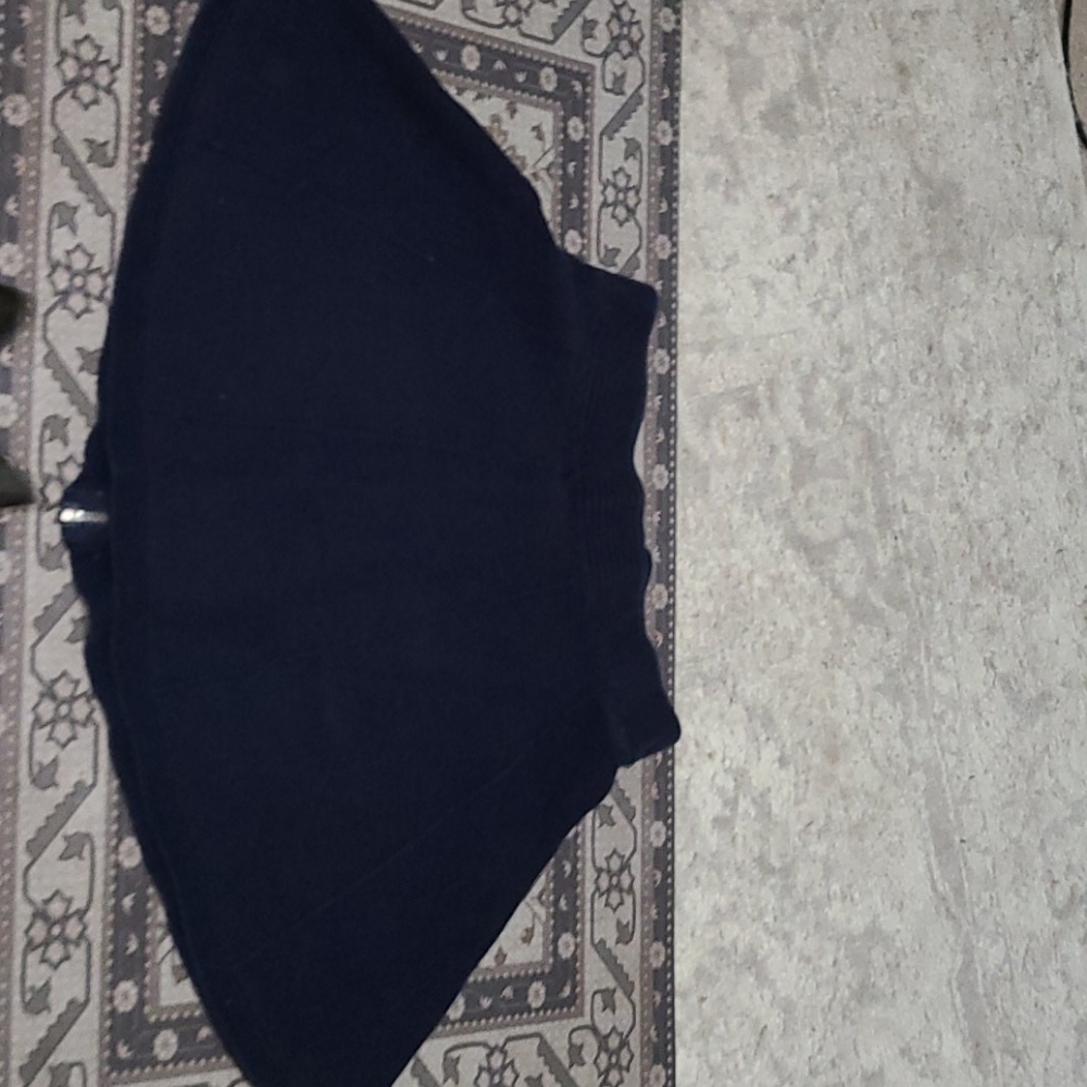 SUPER! CUTE! NAVY BLUE SKIRT,🙂